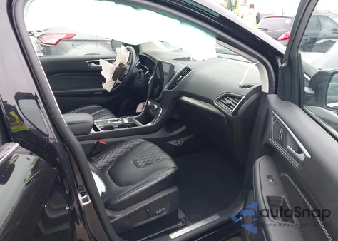 2023 Ford Edge Titanium z USA, uszkodzony, nr VIN 2FMPK4K93PBA48267